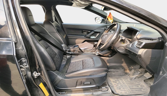2022 Tata Harrier XZA PLUS 2.0L DARK EDITION, Diesel, Automatic, 1,06,397 km, interior
