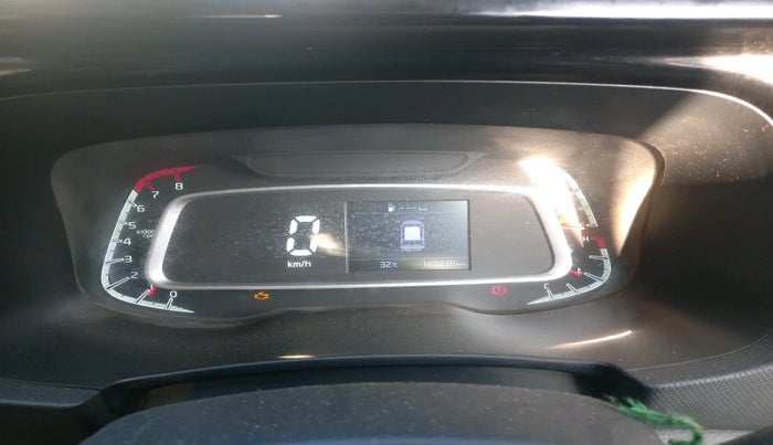 2022 KIA SONET HTK PLUS 1.2, Petrol, Manual, 1,20,338 km, interior