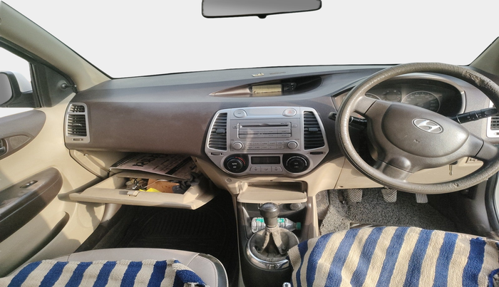 2010 Hyundai i20 MAGNA 1.2, Petrol, Manual, 1,30,050 km, interior