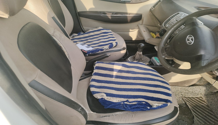 2010 Hyundai i20 MAGNA 1.2, Petrol, Manual, 1,30,050 km, interior