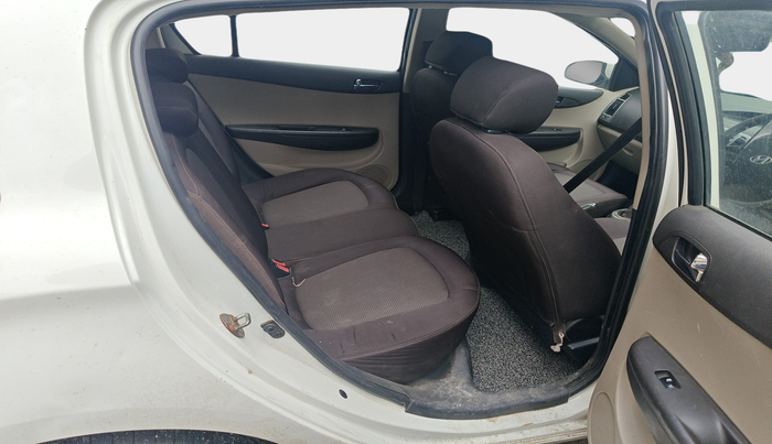 2013 Hyundai i20 SPORTZ 1.4 CRDI, Diesel, Manual, 1,47,062 km, interior