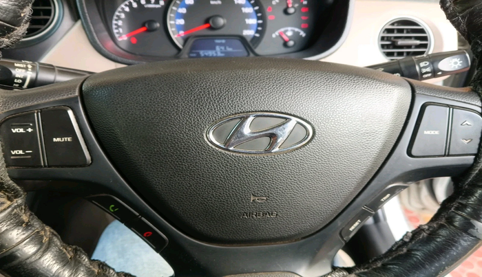 2015 Hyundai Xcent SX 1.2 (O), Petrol, Manual, 54,953 km, interior