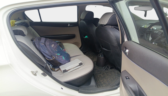 2013 Hyundai i20 SPORTZ 1.2, Petrol, Manual, 56,645 km, interior