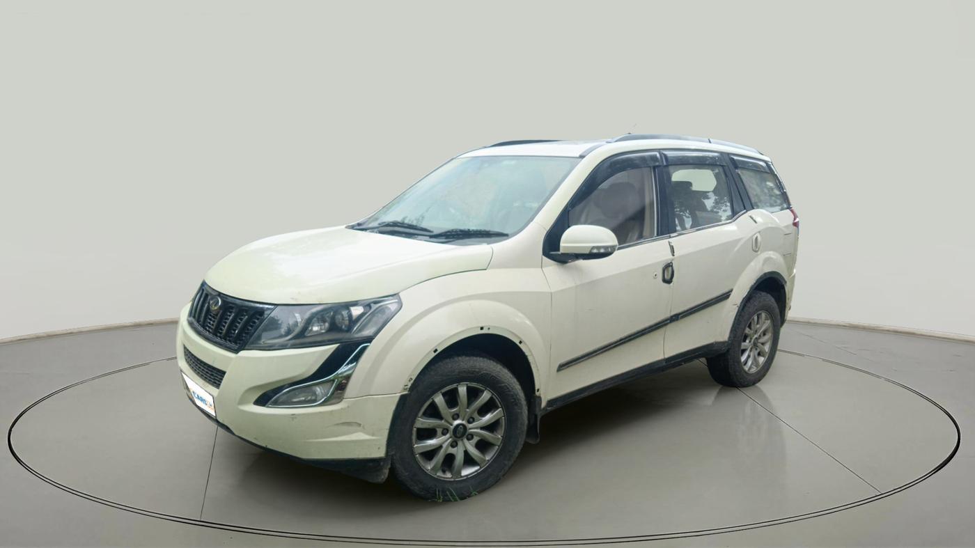 2015 Mahindra XUV500 W10, Diesel, Manual, 52,387 km, exterior