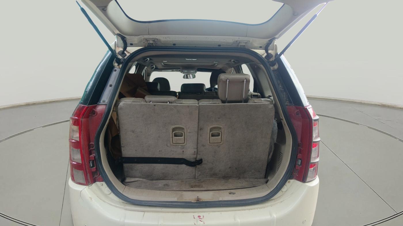 2015 Mahindra XUV500 W10, Diesel, Manual, 52,387 km, exterior