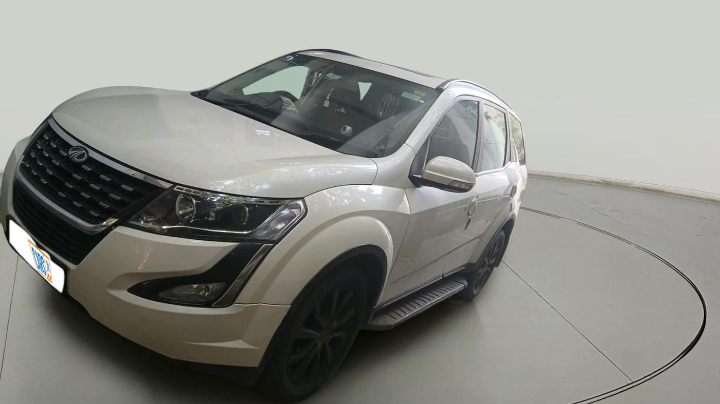 2021 Mahindra XUV500 W11, Diesel, Manual, 62,932 km, exterior