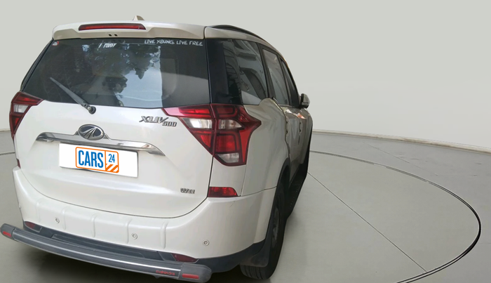 2021 Mahindra XUV500 W11, Diesel, Manual, 62,932 km, exterior