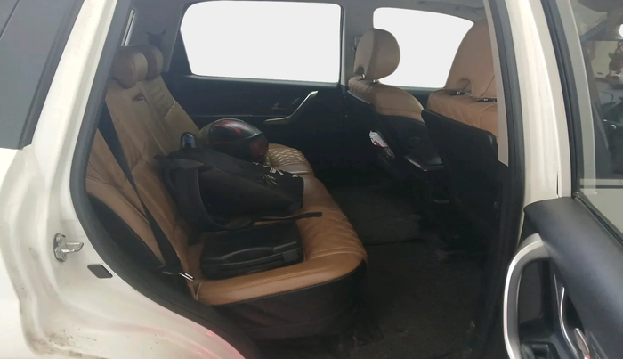 2021 Mahindra XUV500 W11, Diesel, Manual, 62,932 km, interior