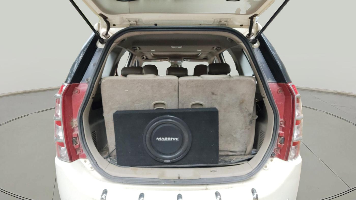 2017 Mahindra XUV500 W10, Diesel, Manual, 1,10,171 km, exterior