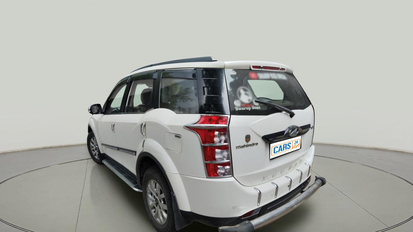 2017 Mahindra XUV500 W10, Diesel, Manual, 1,10,171 km, exterior