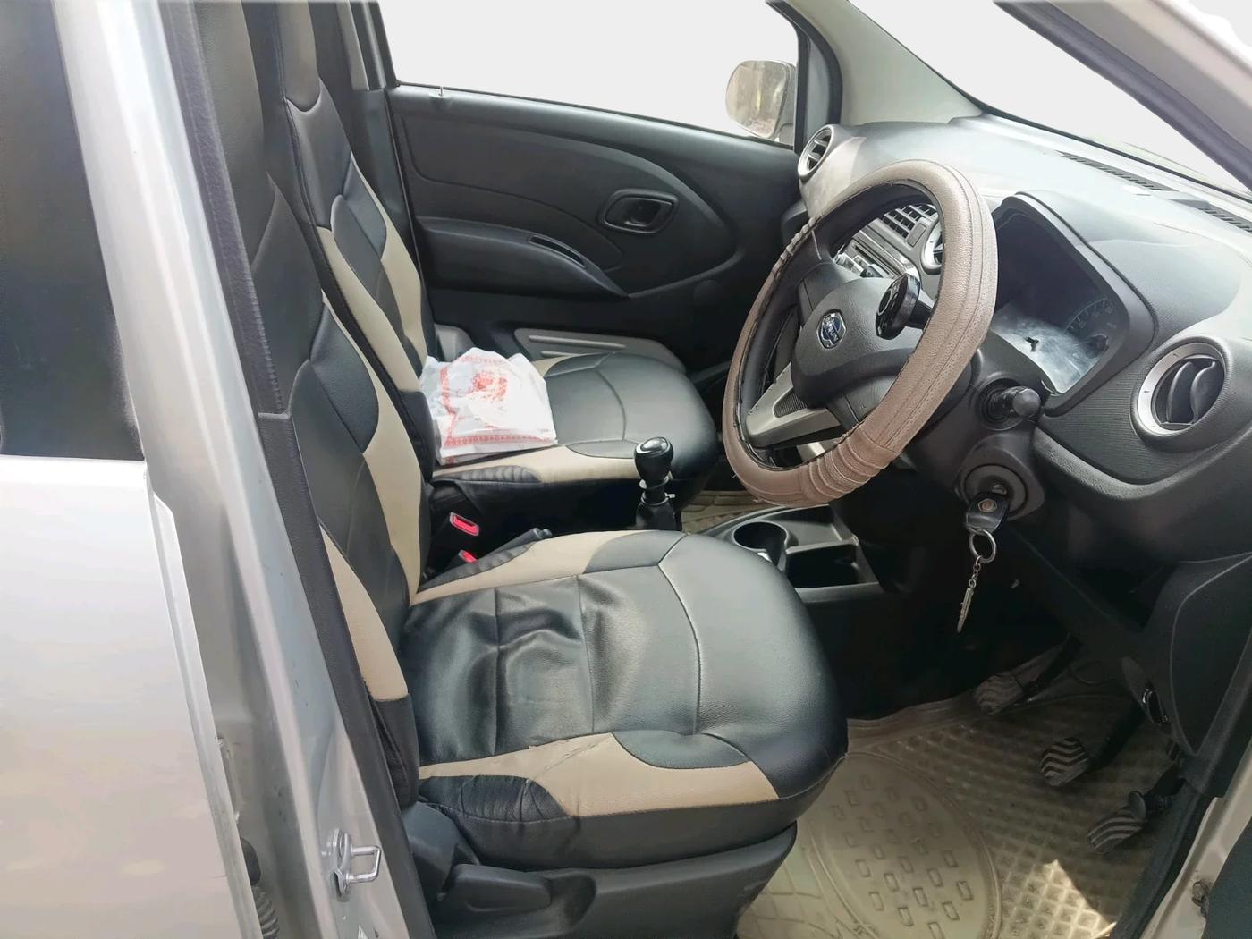 2017 Datsun Redi Go T (O), Petrol, Manual, 18,923 km, interior