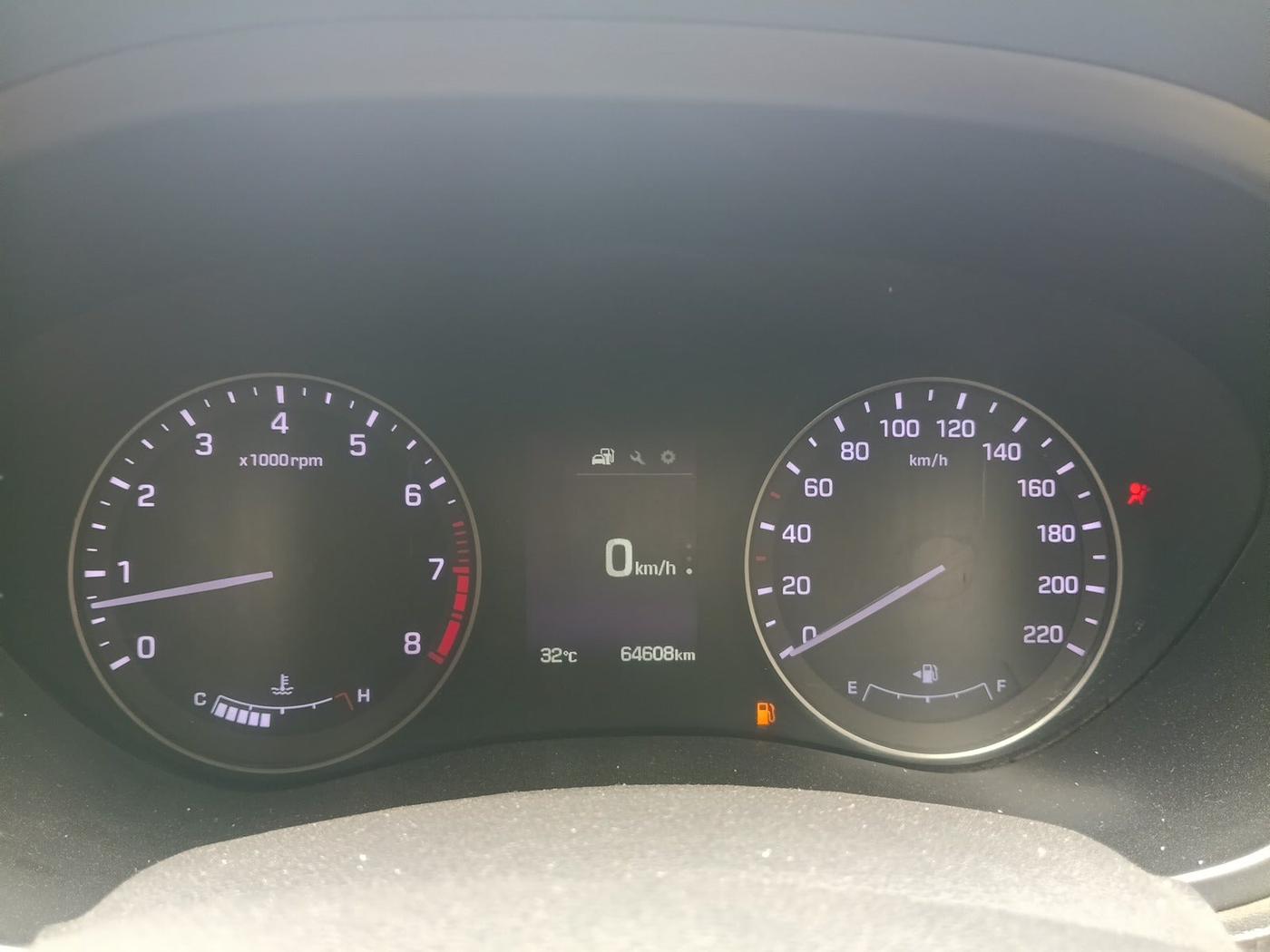 2019 Hyundai i20 Active 1.2 SX DUAL TONE, Petrol, Manual, 65,700 km, interior