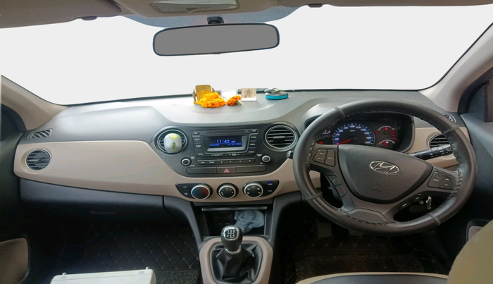 2016 Hyundai Xcent S 1.2, Petrol, Manual, 58,297 km, interior