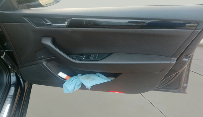 2019 Skoda Superb L&K 1.8 TSI AT, Petrol, Automatic, 84,063 km, interior