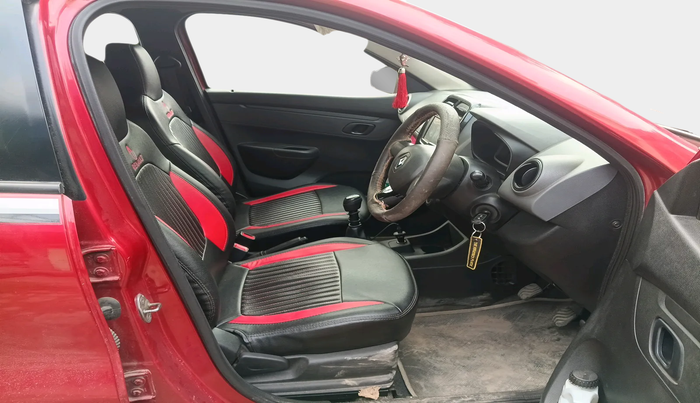 2017 Renault Kwid RXT 1.0, Petrol, Manual, 55,605 km, interior