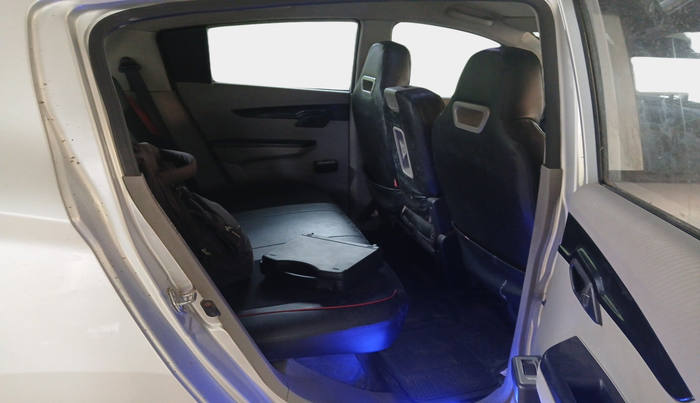 2017 Mahindra Kuv100 K2 6 STR, Petrol, Manual, 30,707 km, interior