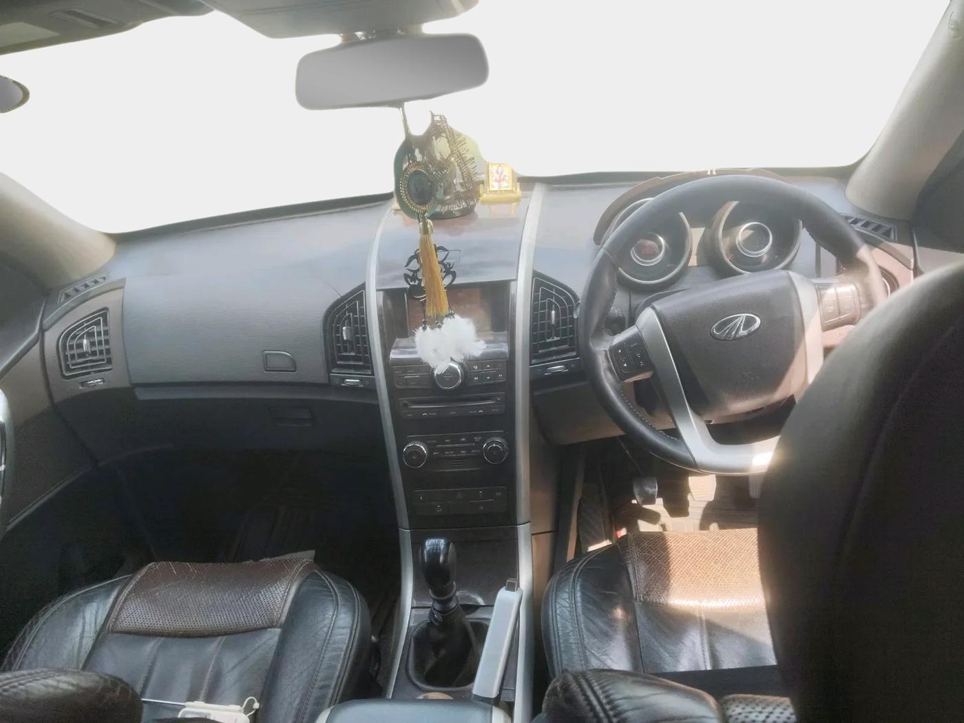 2012 Mahindra XUV500 W8, Diesel, Manual, 1,08,054 km, interior