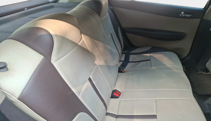 2011 Hyundai i20 MAGNA 1.2, Petrol, Manual, 34,683 km, interior