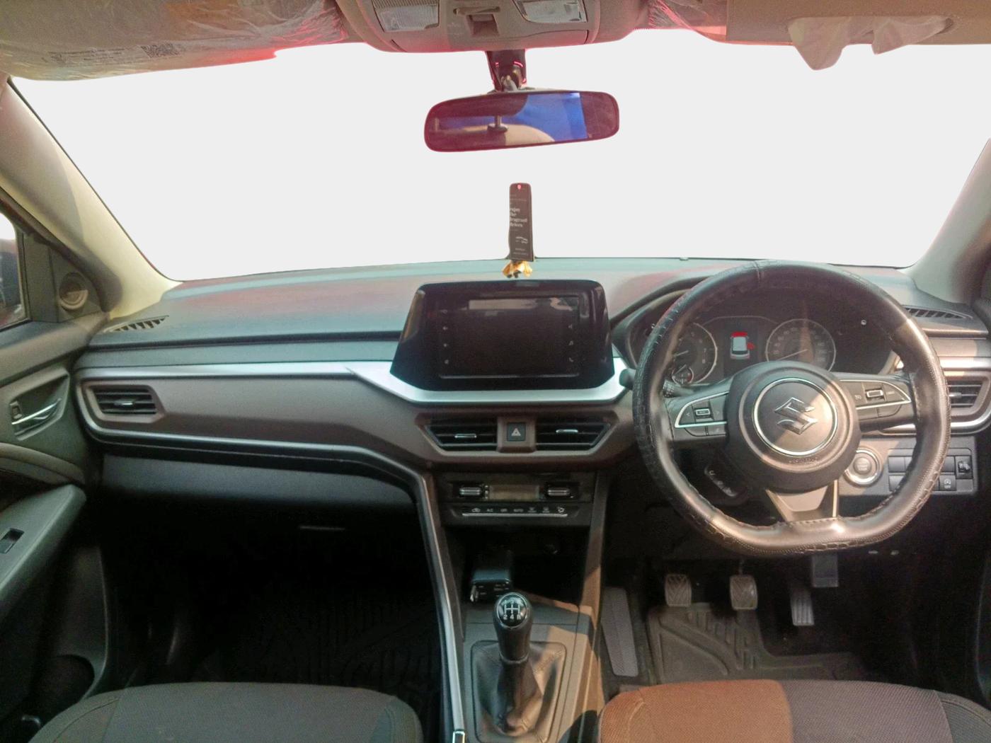 2025 Maruti BREZZA ZXI SMART HYBRID , Petrol, Manual, 6,736 km, interior