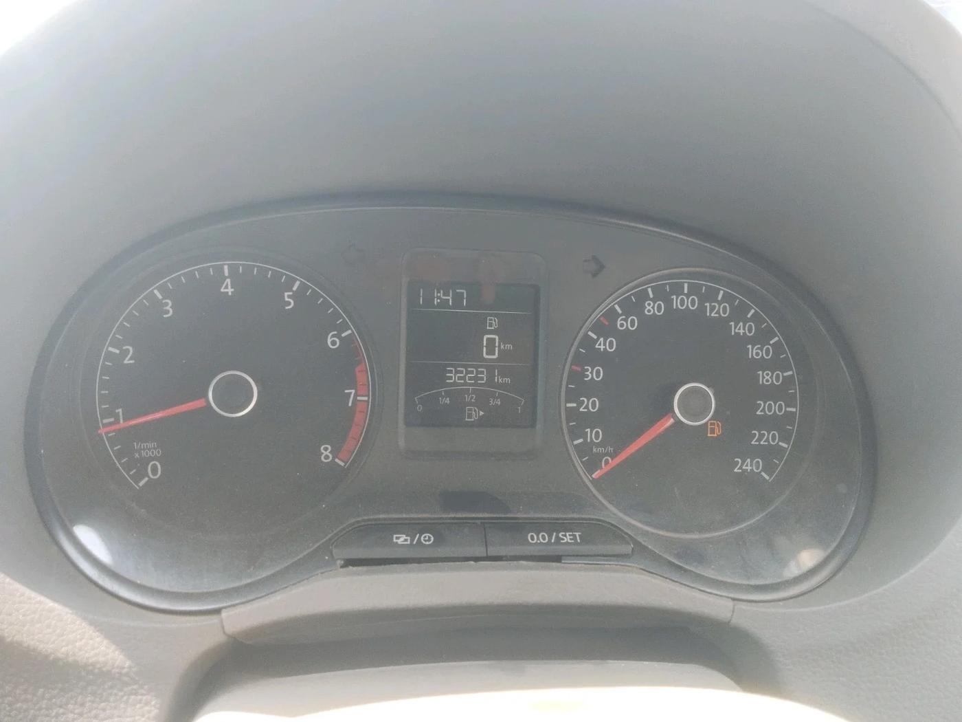 2016 Volkswagen Vento HIGHLINE 1.6 MPI, Petrol, Manual, 32,231 km, interior