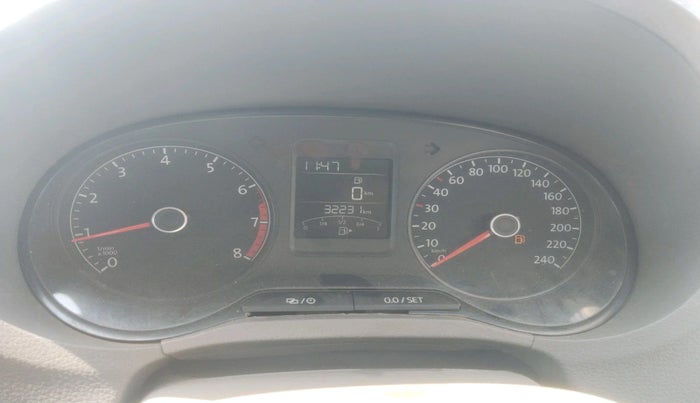 2016 Volkswagen Vento HIGHLINE 1.6 MPI, Petrol, Manual, 32,231 km, interior