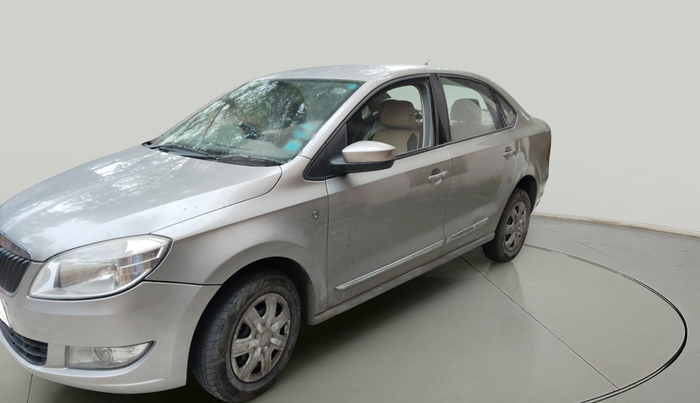 2013 Skoda Rapid AMBITION 1.6 MPI MT, Petrol, Manual, 49,290 km, exterior