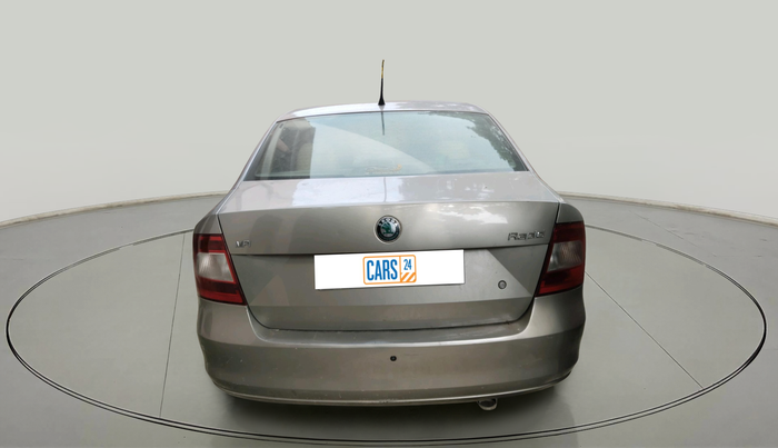 2013 Skoda Rapid AMBITION 1.6 MPI MT, Petrol, Manual, 49,290 km, exterior