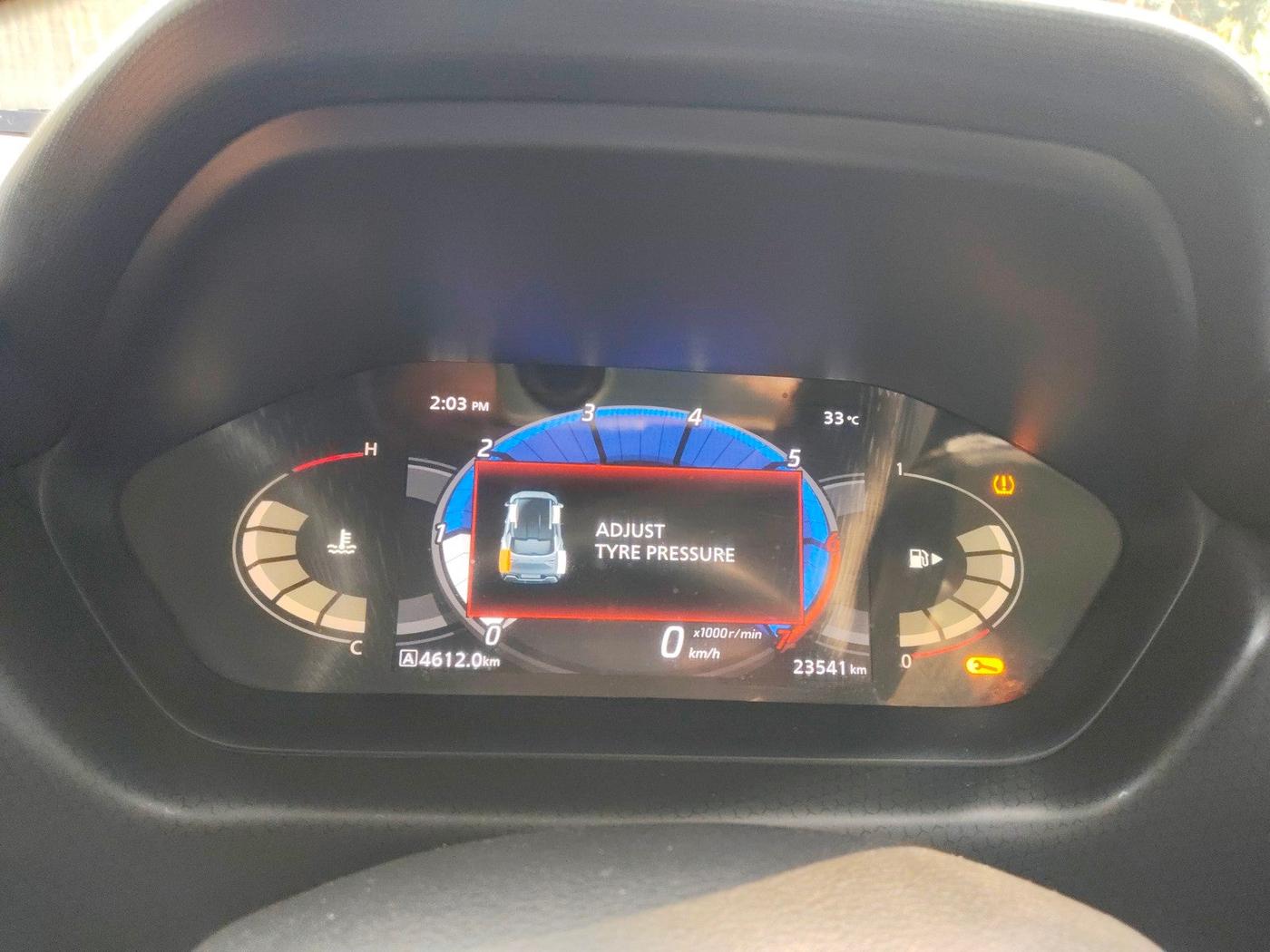 2023 Nissan MAGNITE XV PREMIUM DUAL TONE, Petrol, Manual, 23,541 km, interior