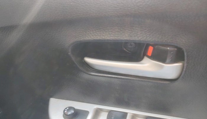 2016 Maruti Wagon R 1.0 VXI, Petrol, Manual, 47,101 km, interior