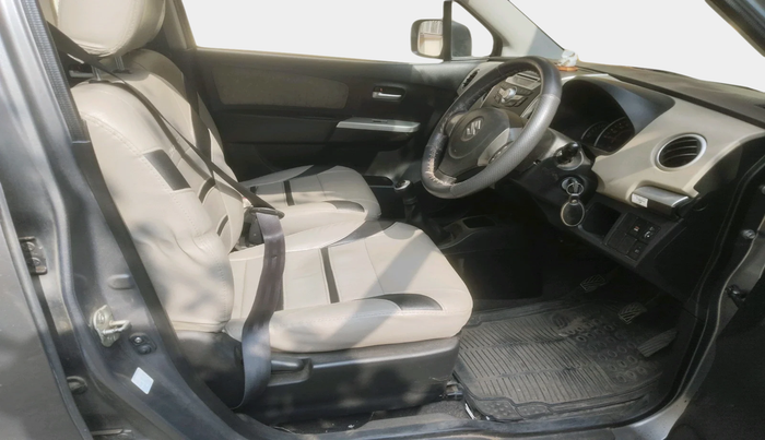 2016 Maruti Wagon R 1.0 VXI, Petrol, Manual, 47,101 km, interior