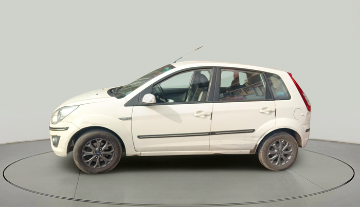 2015 Ford New Figo TITANIUM 1.2 PETROL MT, Petrol, Manual, 77,197 km, exterior