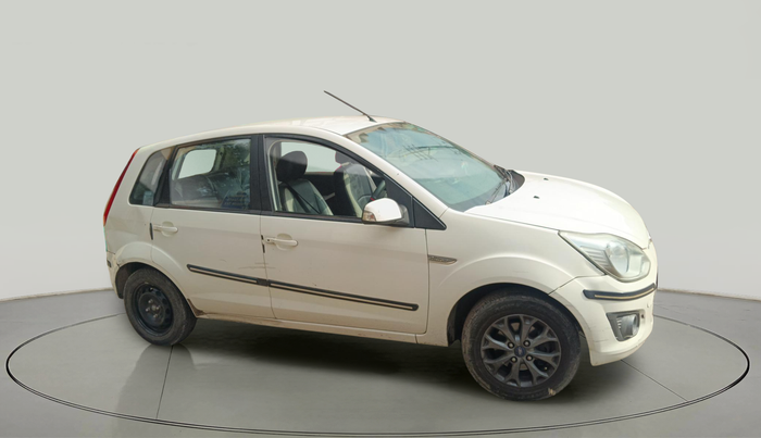 2015 Ford New Figo TITANIUM 1.2 PETROL MT, Petrol, Manual, 77,197 km, exterior