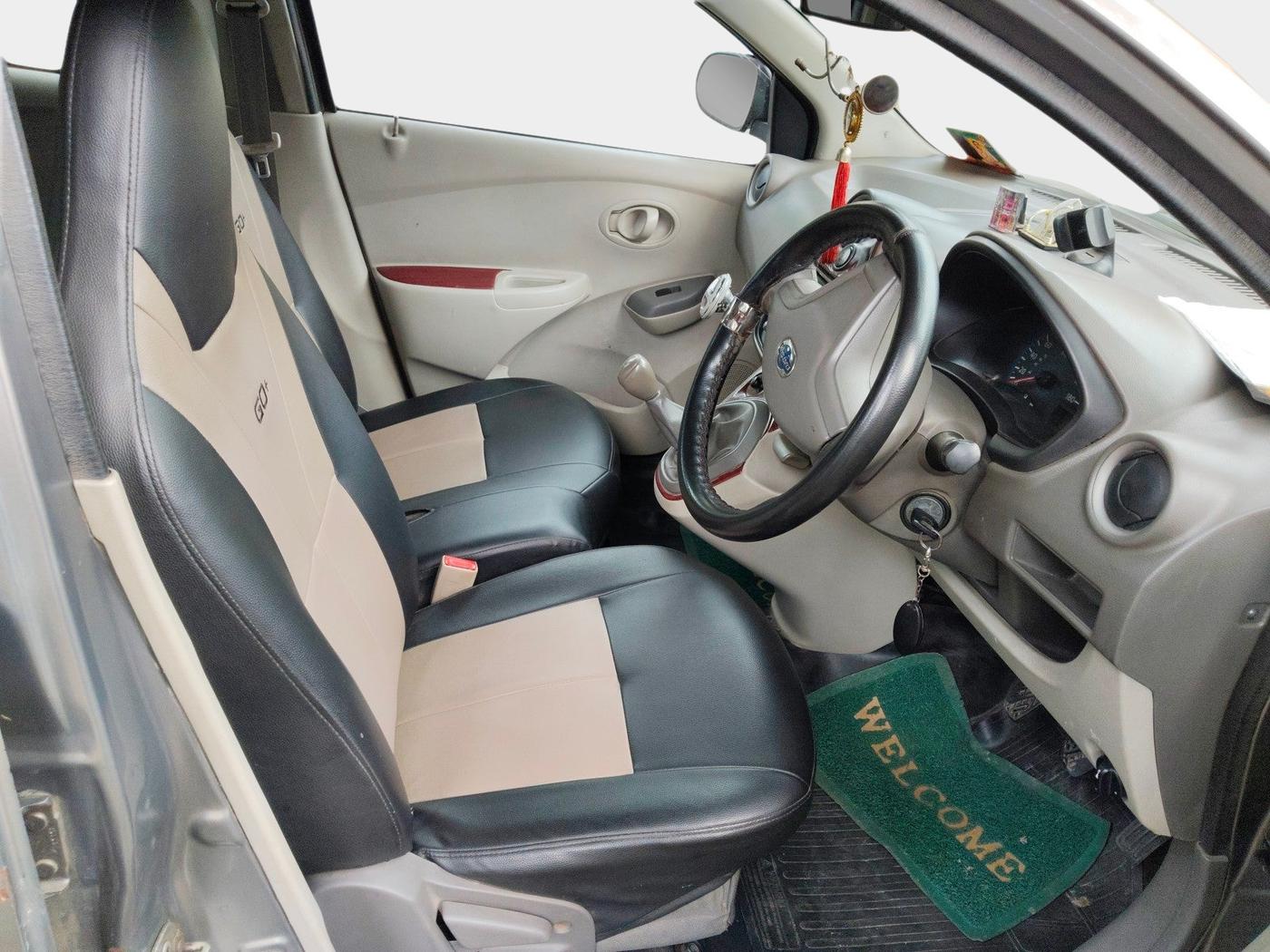 2015 Datsun Go Plus T, Petrol, Manual, 83,104 km, interior