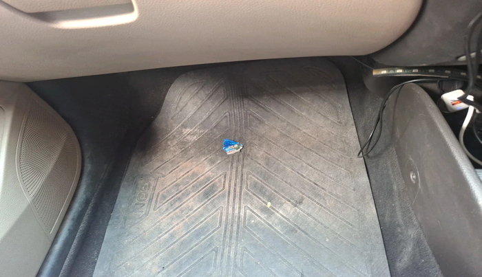 2017 Hyundai Eon SPORTZ, Petrol, Manual, 52,541 km, interior