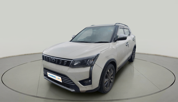 2020 Mahindra XUV300 W8 (O) 1.2 PETROL, Petrol, Manual, 70,581 km, exterior