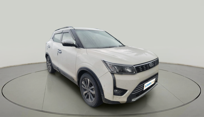 2020 Mahindra XUV300 W8 (O) 1.2 PETROL, Petrol, Manual, 70,581 km, exterior