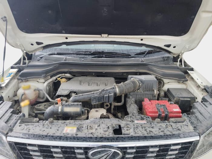 2020 Mahindra XUV300 W8 (O) 1.2 PETROL, Petrol, Manual, 72,000 km, exterior