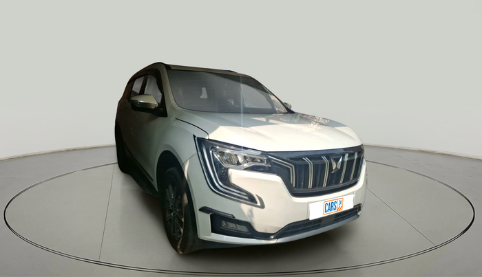 2025 Mahindra XUV700 AX7 Petrol MT 7 STR, Petrol, Manual, 14,151 km, exterior