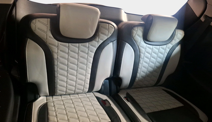 2025 Mahindra XUV700 AX7 Petrol MT 7 STR, Petrol, Manual, 14,151 km, interior