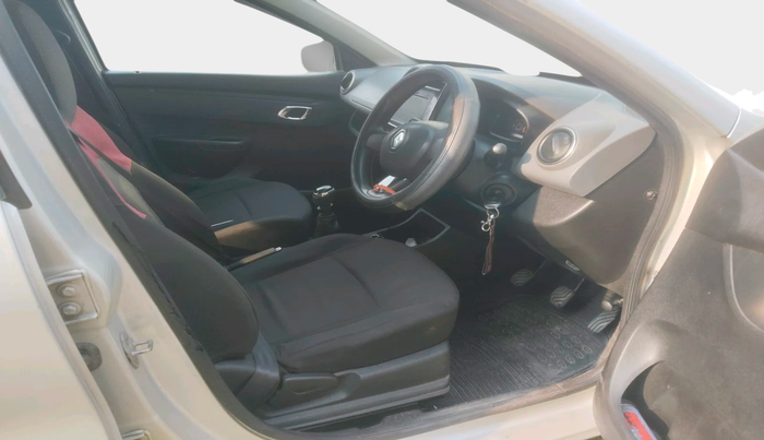 2019 Renault Kwid RXT 0.8, Petrol, Manual, 51,998 km, interior