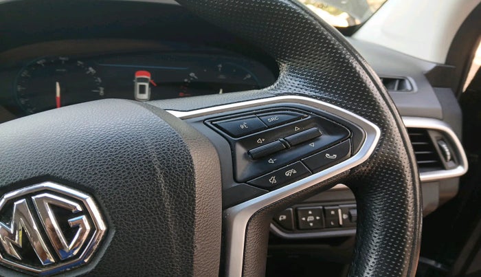 2021 MG HECTOR PLUS SHARP 1.5 PETROL TURBO HYBRID MT 6-STR, Petrol, Manual, 27,544 km, interior