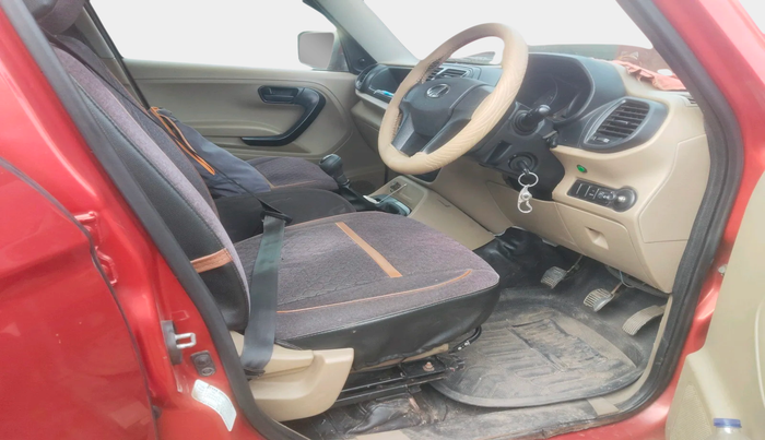 2015 Mahindra TUV300 T4, Diesel, Manual, 61,794 km, interior