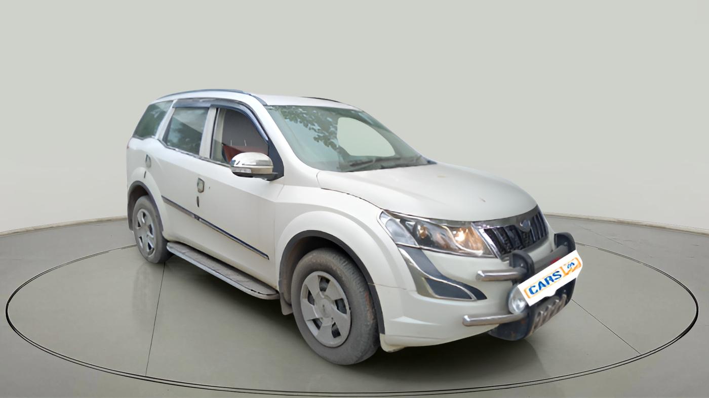 2016 Mahindra XUV500 W4, Diesel, Manual, 28,328 km, exterior