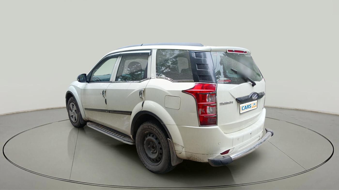 2016 Mahindra XUV500 W4, Diesel, Manual, 28,328 km, exterior