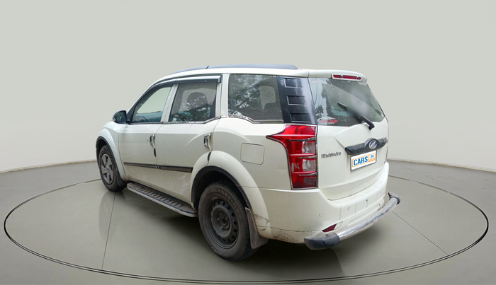 2016 Mahindra XUV500 W4, Diesel, Manual, 28,328 km, exterior