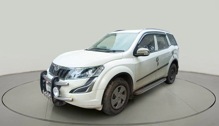2016 Mahindra XUV500 W4, Diesel, Manual, 28,328 km, exterior
