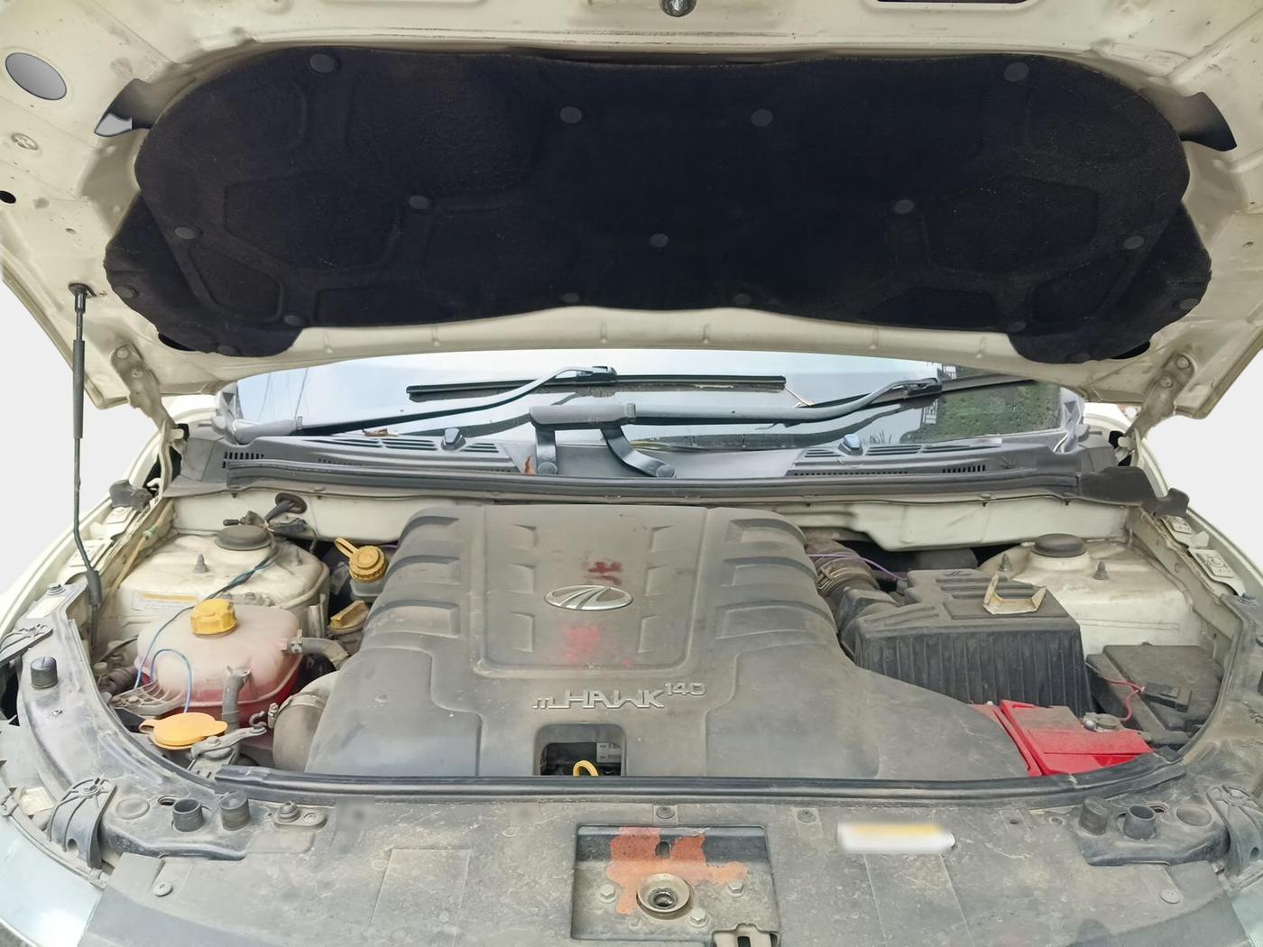 2016 Mahindra XUV500 W4, Diesel, Manual, 28,328 km, exterior