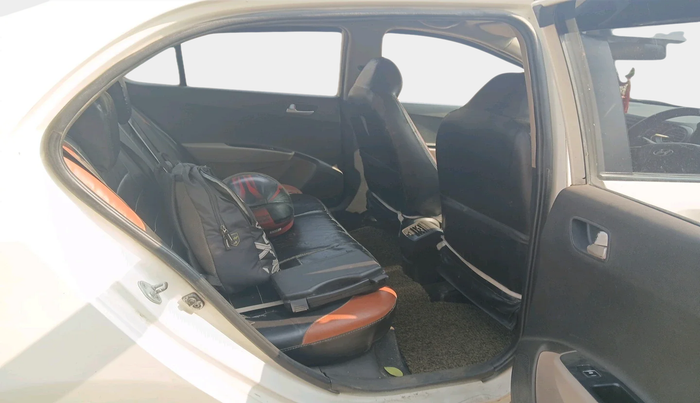 2016 Hyundai Xcent S 1.1 CRDI, Diesel, Manual, 1,22,734 km, interior