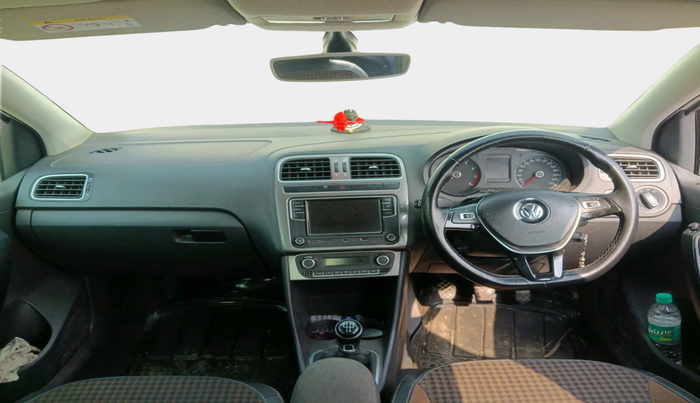 2017 Volkswagen Polo HIGHLINE PLUS 1.2(16 ALLOY, Petrol, Manual, 24,736 km, interior