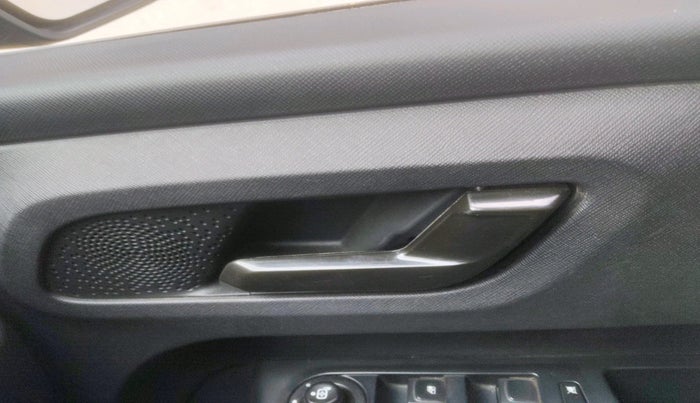 2022 Tata PUNCH ADVENTURE AMT, Petrol, Automatic, 30,137 km, interior